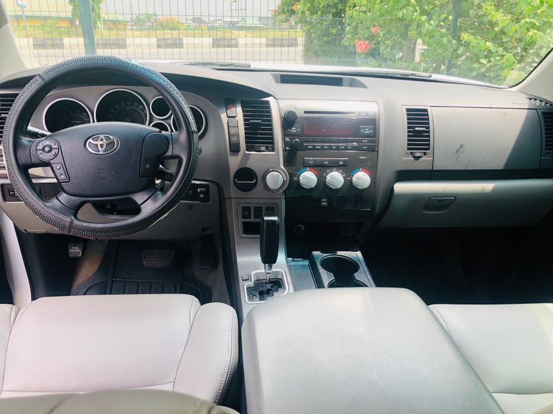 Thumbnail 7 of 2011 Toyota Tundra